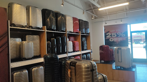 Samsonite Company Store - Napa Premium Outlets