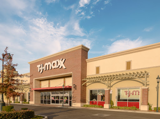 The Shops at River Walk