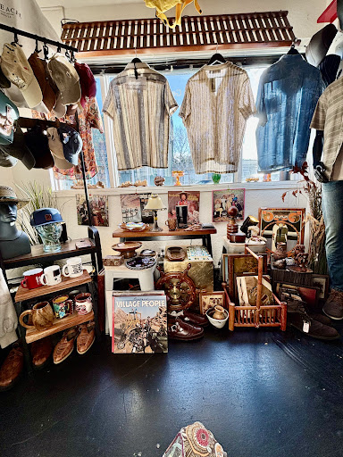 Cypress Boutique Monterey