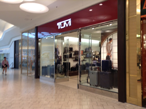TUMI Store - The Mall at Short Hills
