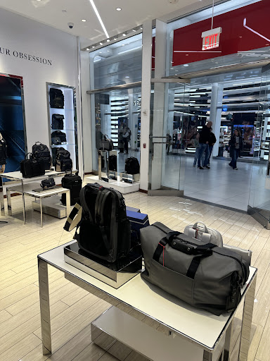 TUMI Store - World Trade Center