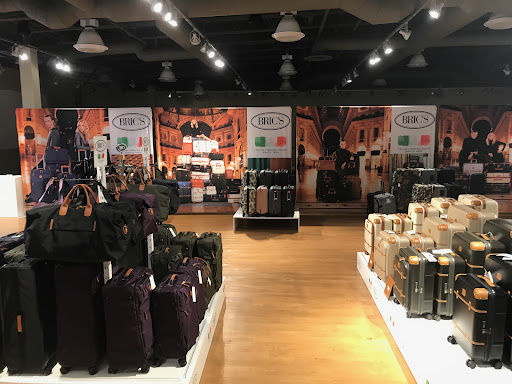 Bric's Outlet