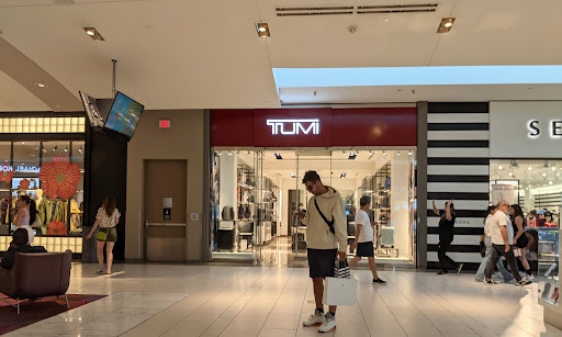 TUMI Store - Dadeland Mall