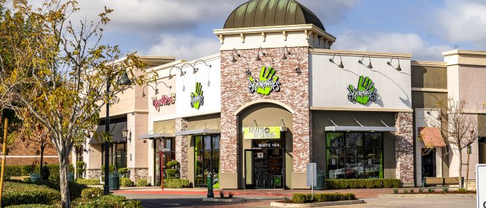 Tiendas en The Shops at River Walk: Compras y Paseo Fluvial Impresionante