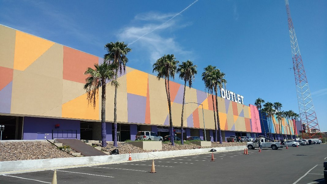Outlet Shoppes en Laredo – Tiendas de Marcas Premium y Grandes Ofertas