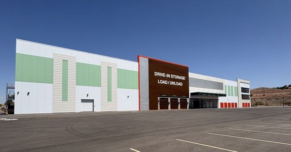 U-Haul Mudanzas y Almacenamiento en Bernalillo: Servicios Confiables