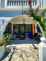 Alquiler de Equipo de Playa en Trinitaria House Hotel – Todo lo esencial para tu día en la playa