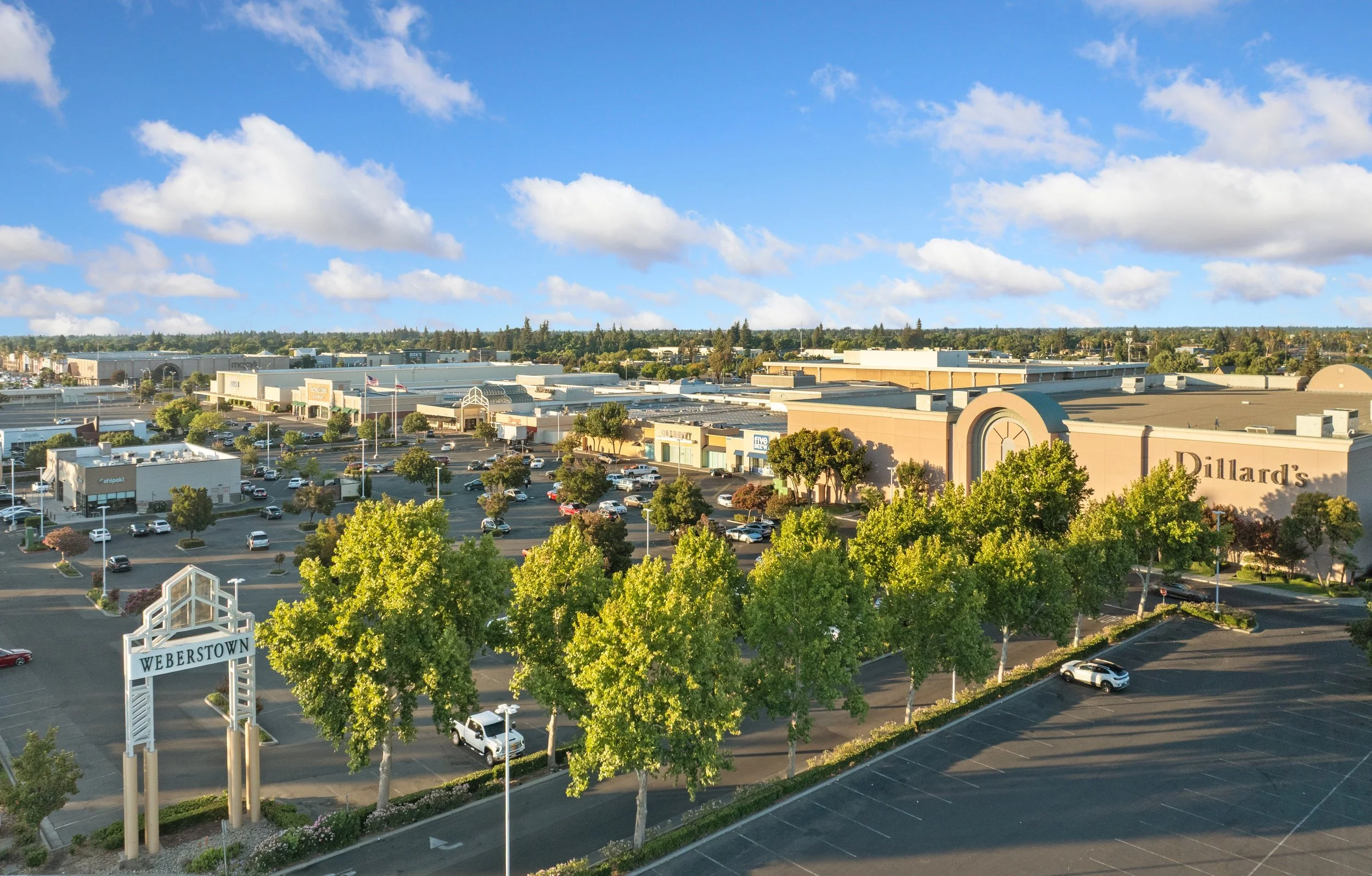 Weberstown Mall: Centro Comercial en Manchester – Tiendas, Restaurantes y Entretenimiento