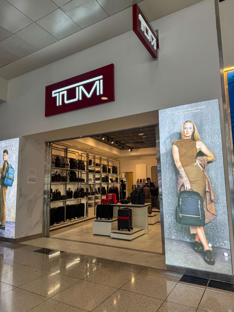 TUMI Store en el Aeropuerto Harry Reid International – Maletas de Lujo en Las Vegas