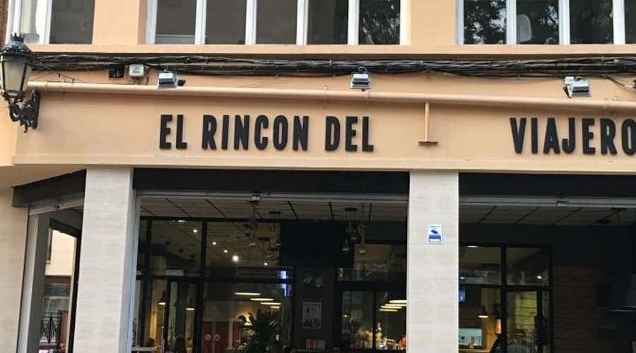 Rincón del Viajero Café: Café Artesanal, Ambiente Bohemio y Wi‑Fi Gratis – Ideal para Viajeros