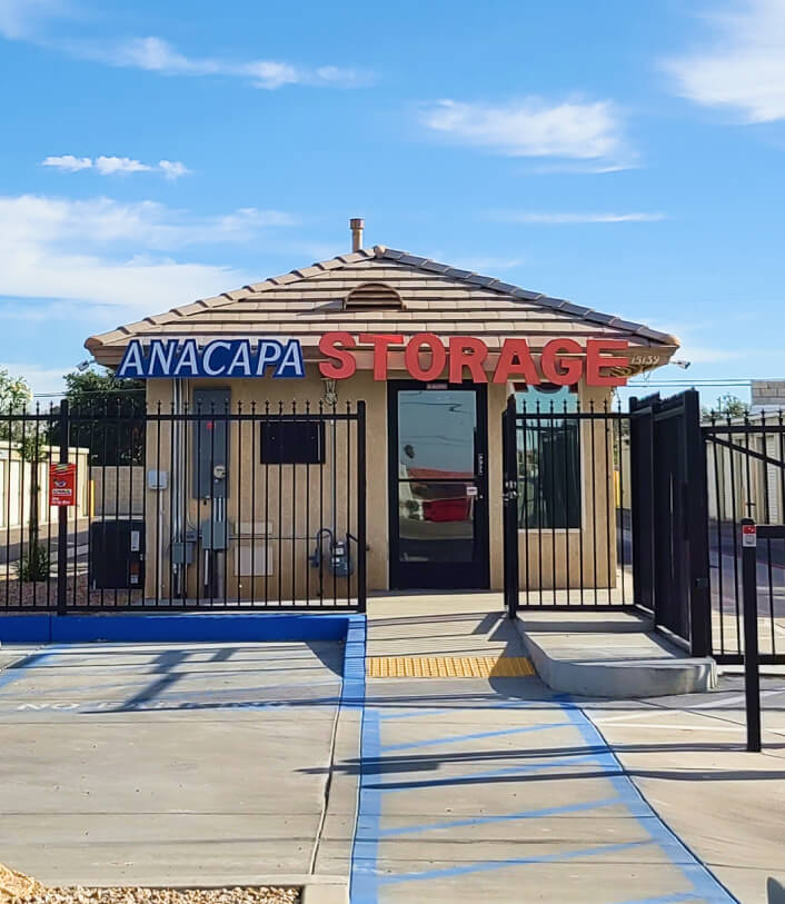 Almacenamiento Self Storage Anacapa y Alquiler UHaul – Soluciones de Mudanza y Guardado