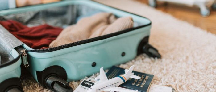 Tiendas de Equipaje en Corona, CA: Guía de Servicios, Precios y Alquiler de Maletas