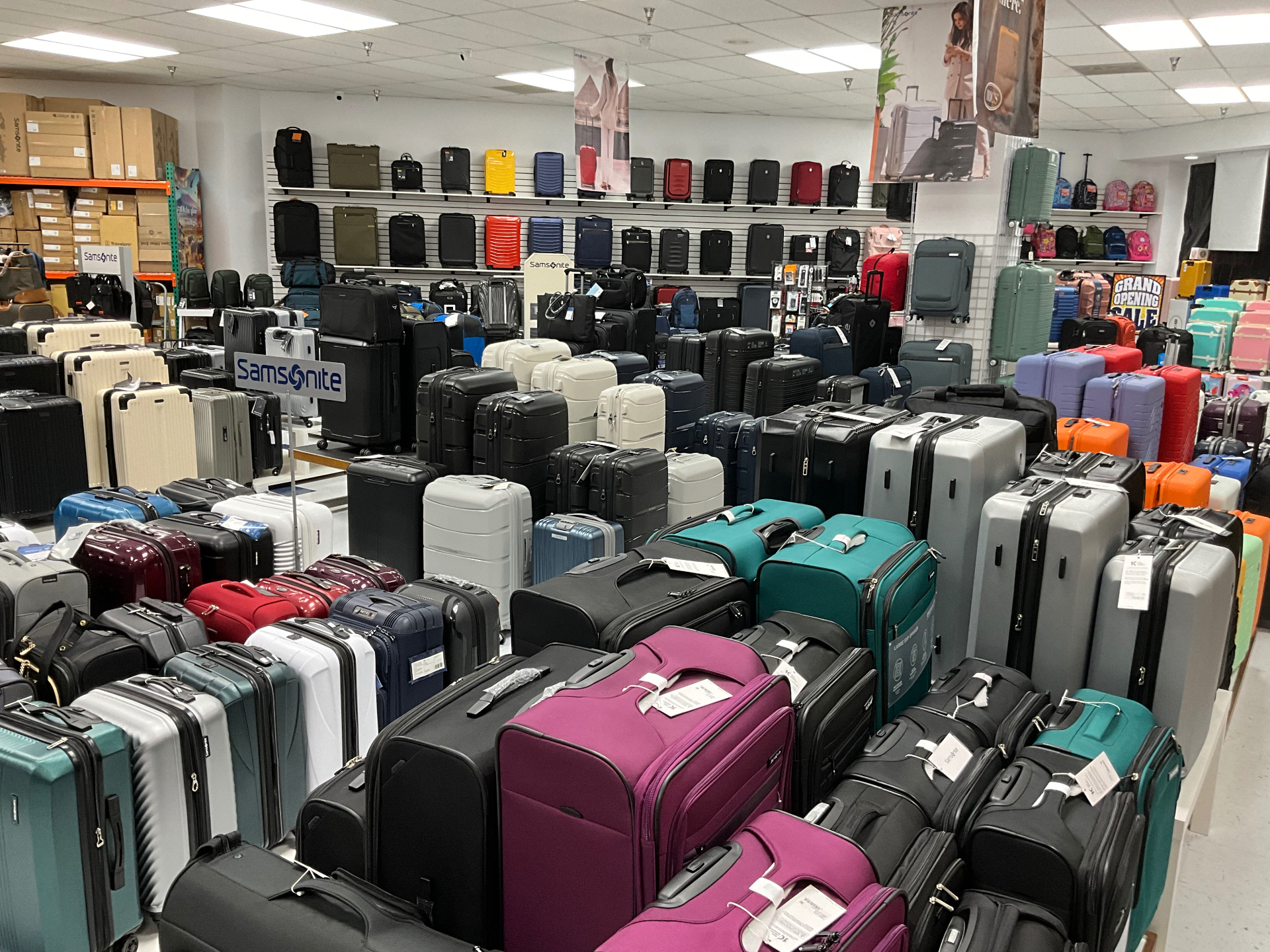 Tiendas de equipaje en Kendale Lakes, FL: opciones, precios y servicios destacados