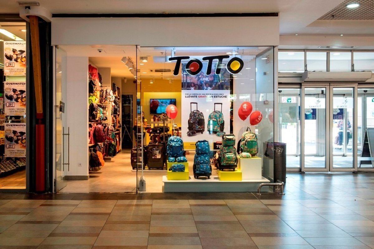 Totto Plaza Centro: Tienda de Moda y Accesorios en el Corazón de la Ciudad