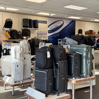 Descubre la tienda oficial de Samsonite en Carlsbad Premium Outlets – Maletas, mochilas y accesorios de viaje