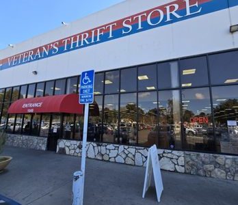 Tienda de Segunda Mano para Veteranos: Ropa y Más en Oferta