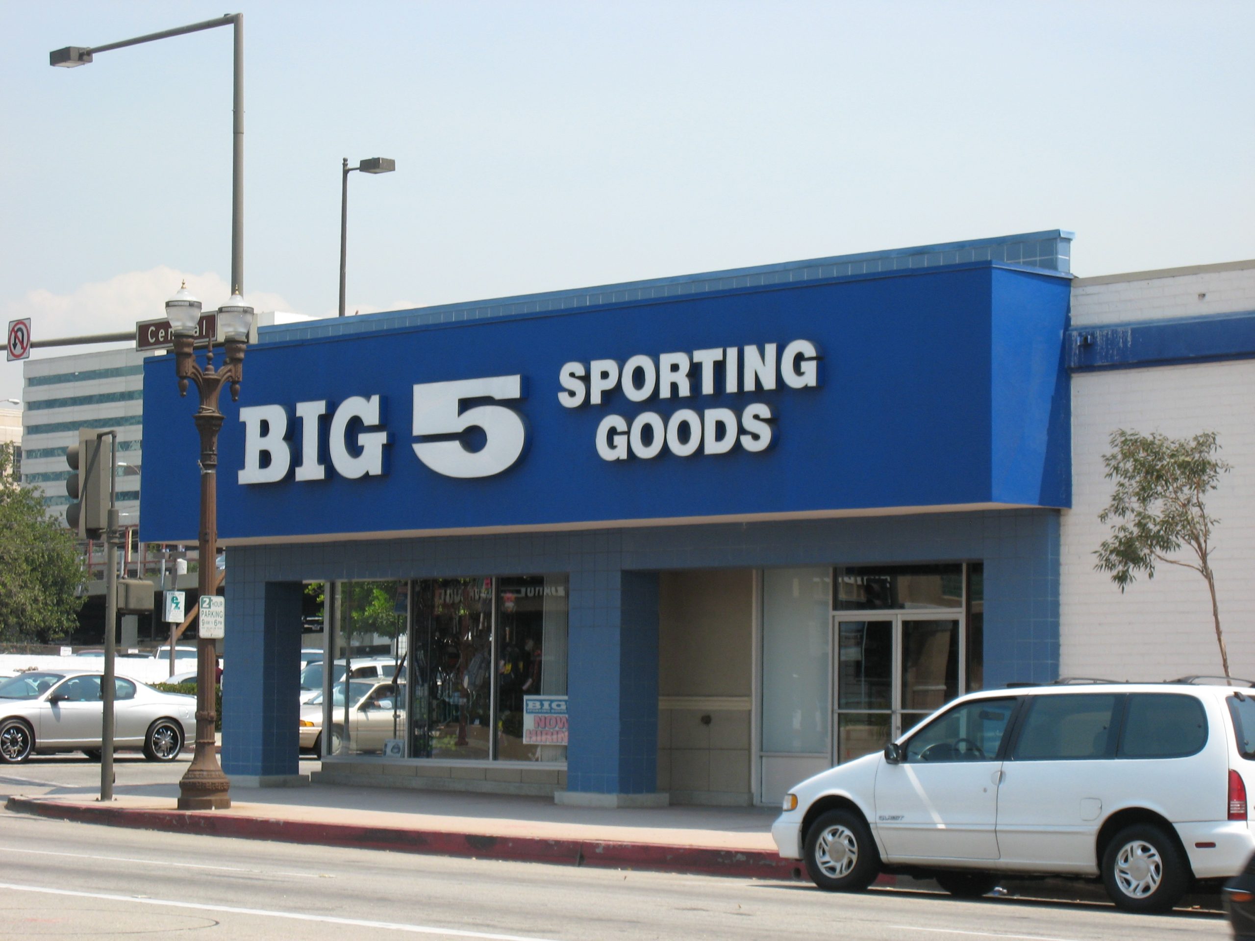 Big 5 Sporting Goods: Tienda líder de artículos deportivos y equipamiento de alta calidad