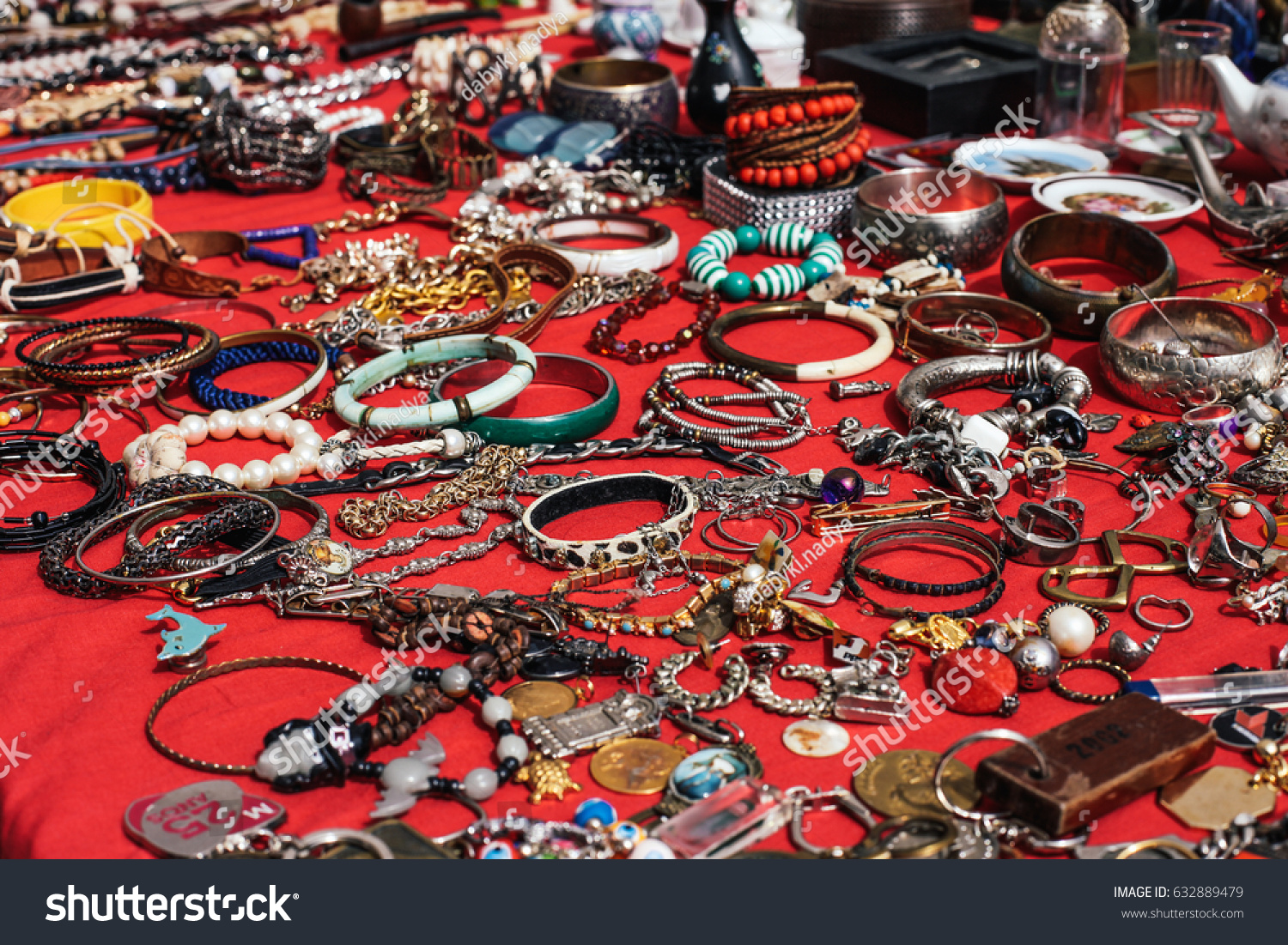 El Market Jewelry: Joyería Exclusiva y Tendencias en Bisutería