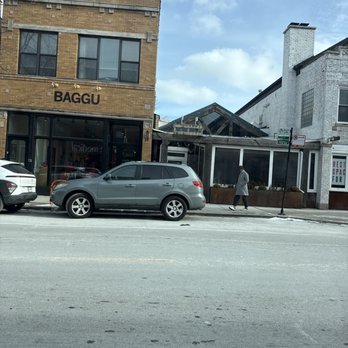 BAGGU Wicker Park: Bolsos de Mimbre Chic y Sostenibles