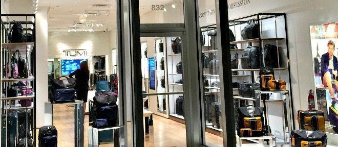 Descubre TUMI Store en Lincoln Road Mall, Miami – Elegancia en equipaje de lujo